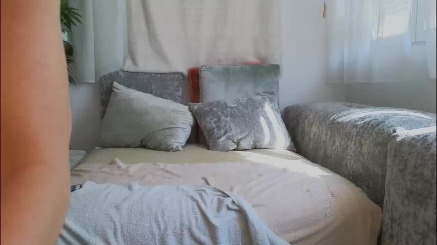 malenahot525 Cam Model Chat March 4, 2026