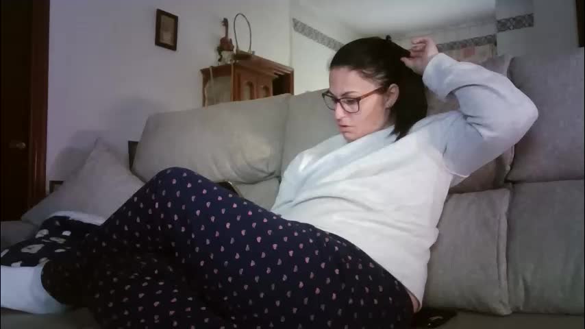 lolahueso Cam Model Chat March 4, 2026