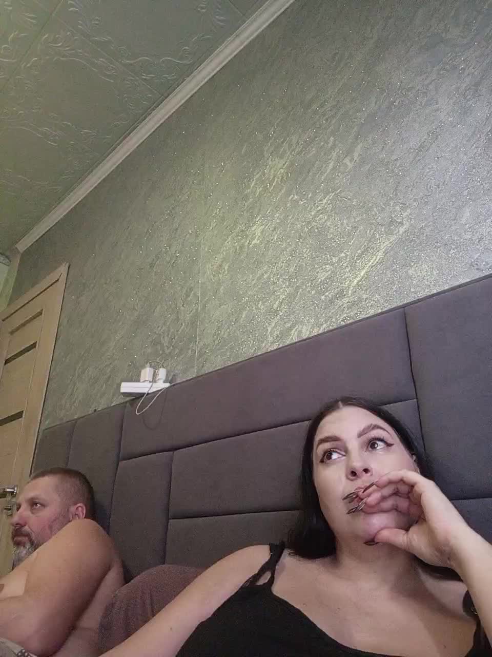 Cleopatra1990 Cam Model Chat March 4, 2026