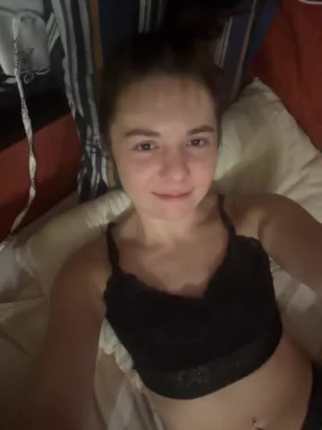 HelgaLeo Cam Model Chat March 5, 2026