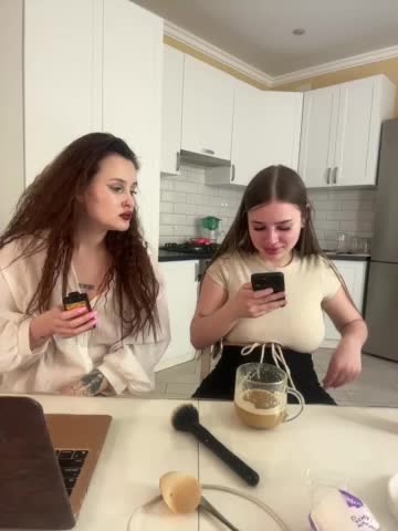 two-beauties Cam Model Chat March 5, 2026