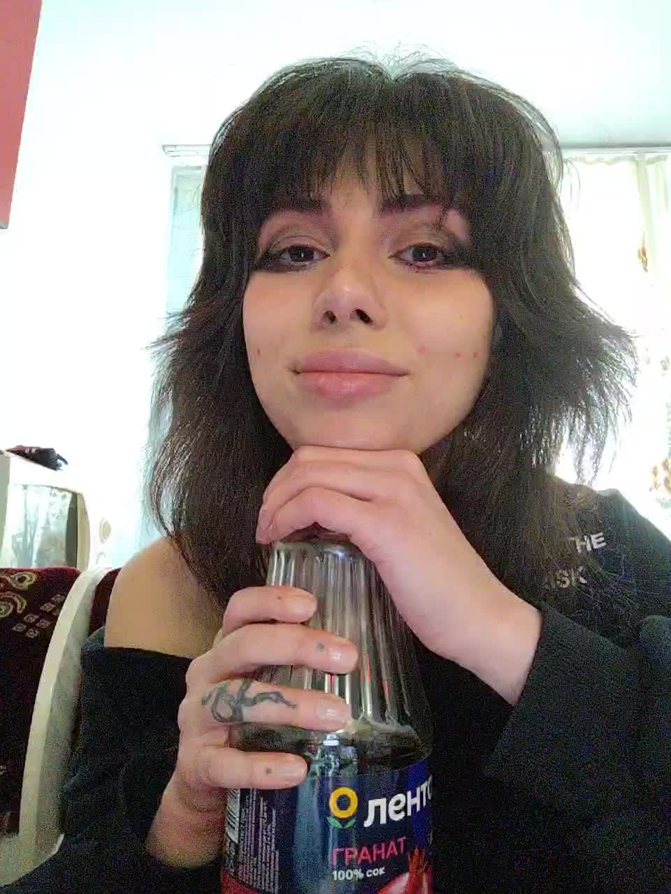 Tinablackkk Cam Model Chat March 5, 2026