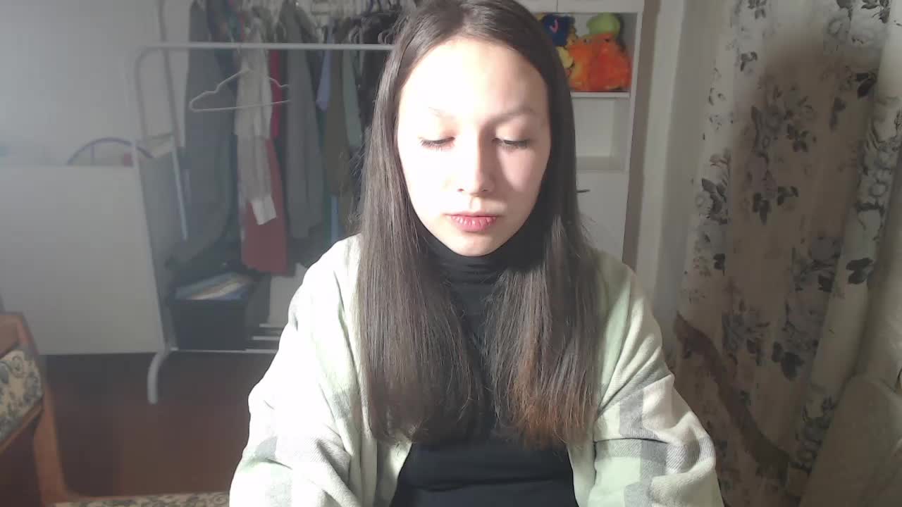 Blueberry18 Cam Model Chat March 5, 2026