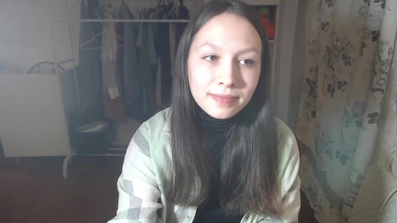 Blueberry18 Cam Model Chat March 5, 2026