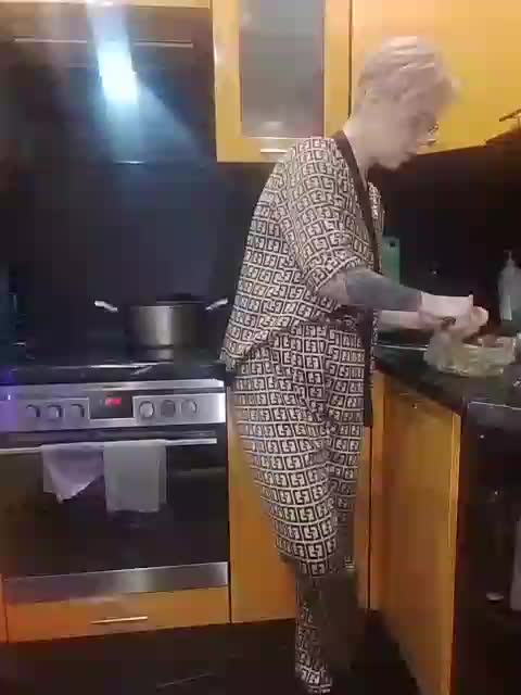 TilyTily Cam Model Chat March 6, 2026