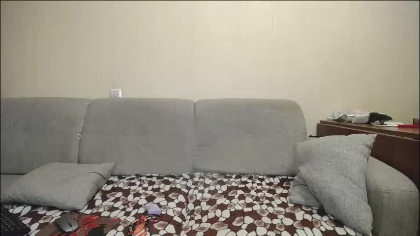 nikolettared Cam Model Chat March 6, 2026