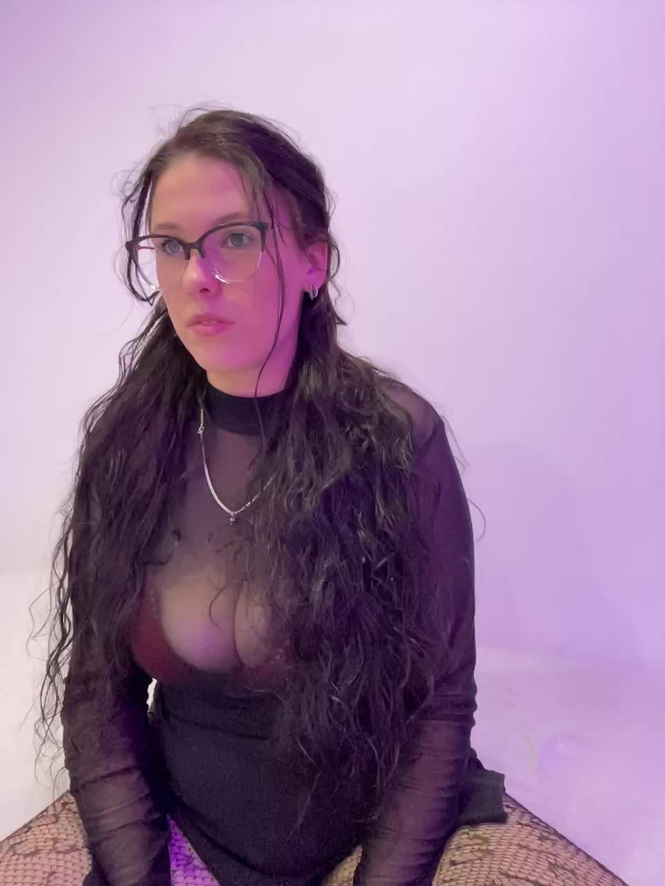 Potifays Cam Model Chat March 6, 2026