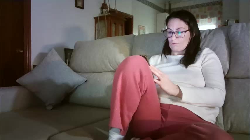 lolahueso Cam Model Chat March 6, 2026