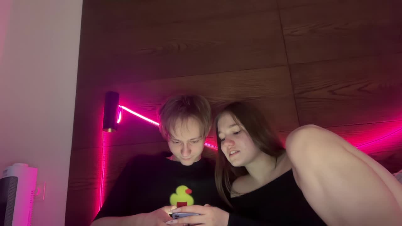 titsDestroy2007 Cam Model Chat March 7, 2026