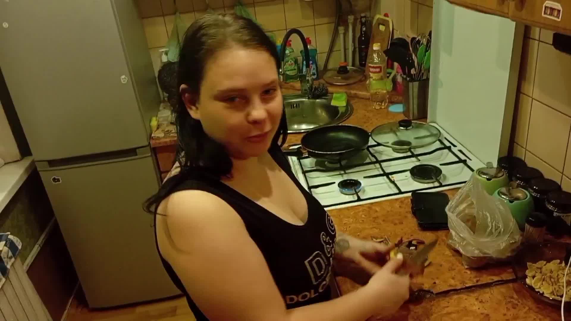 YourSweetPiggy Cam Model Chat March 8, 2026