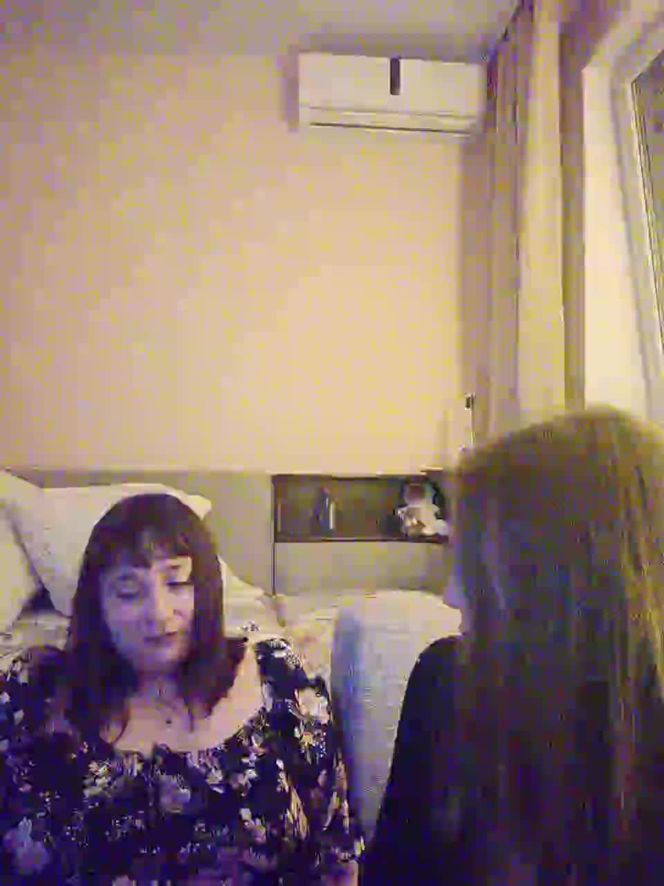 Lubov95 Cam Model Chat March 9, 2026