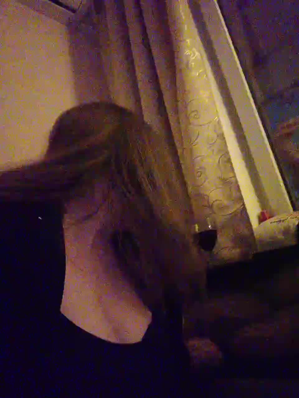 Lubov95 Cam Model Chat March 9, 2026