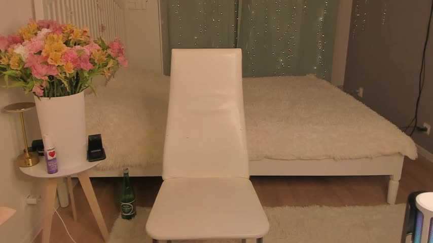 Olivia_livi Cam Model Chat March 9, 2026