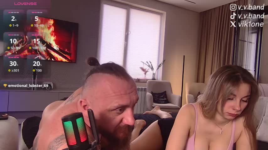 niki7377 Cam Model Chat March 9, 2026