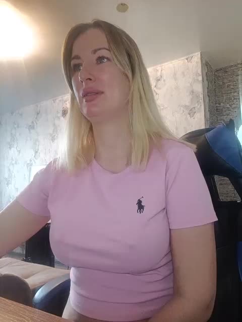 fruittella Cam Model Chat March 9, 2026