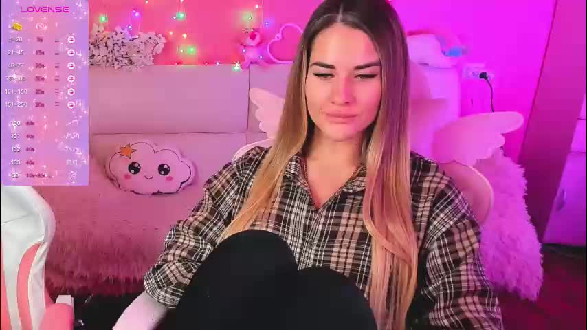 hotty_girls_here Cam Model Chat March 9, 2026