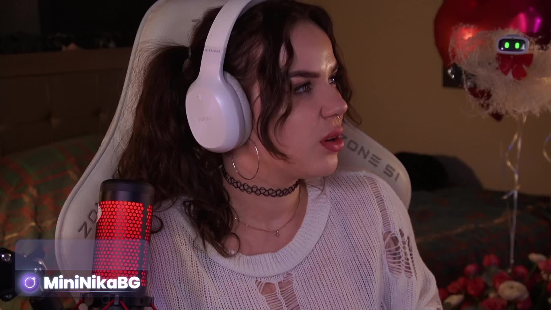 MiniNika Cam Model Chat March 9, 2026