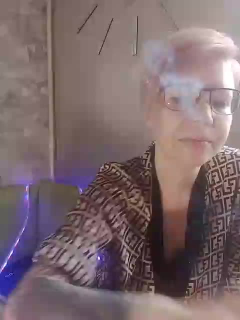 TilyTily Cam Model Chat March 9, 2026
