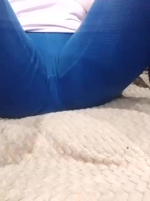 Love-para111 Cam Model Chat March 9, 2026