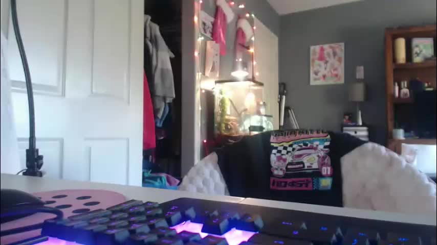 jadelondonxo Cam Model Chat March 10, 2026