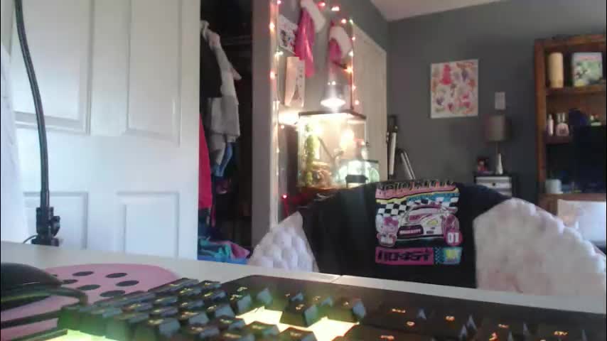 jadelondonxo Cam Model Chat March 10, 2026