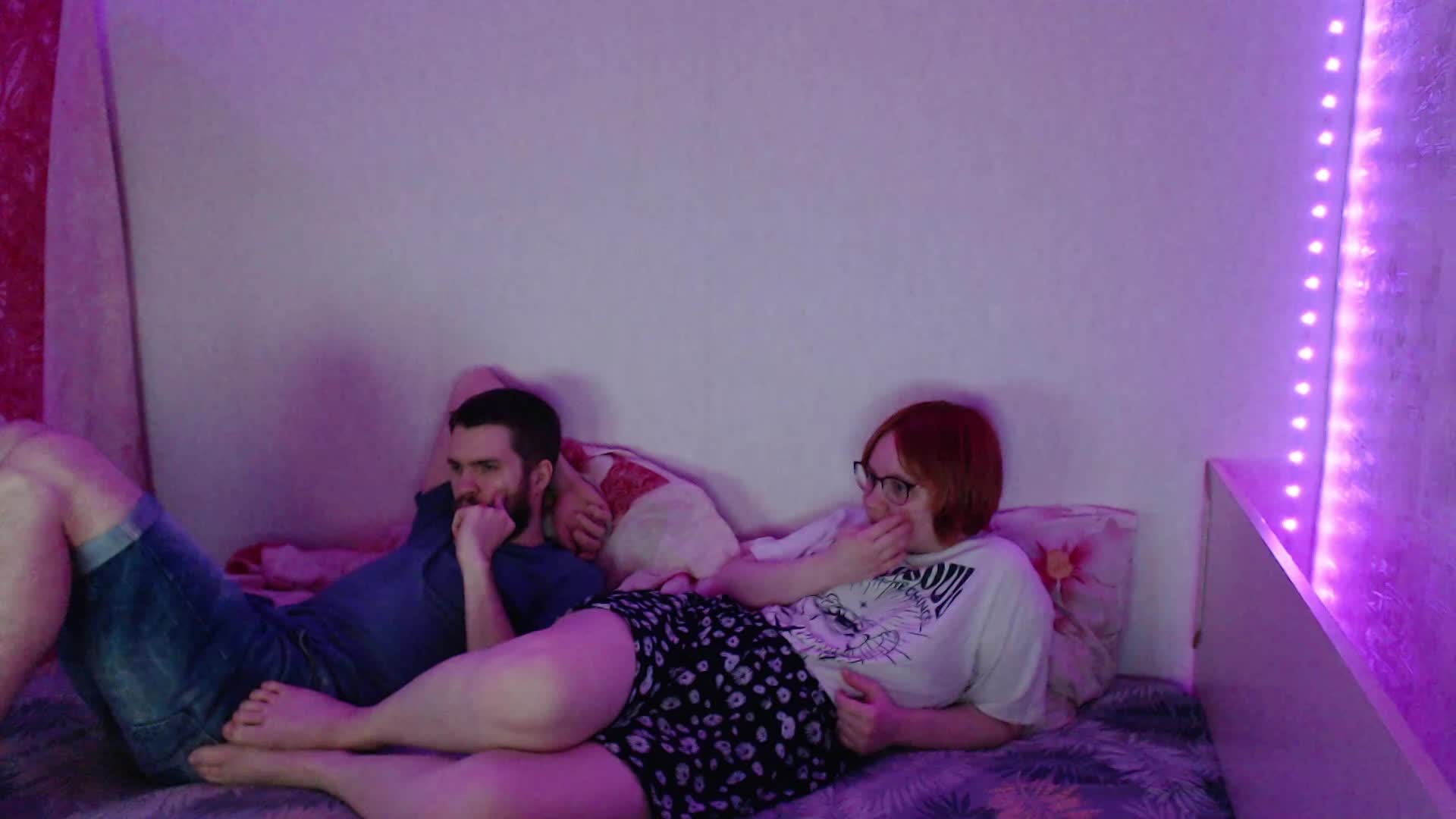 ElectroCinnamon Cam Model Chat March 10, 2026