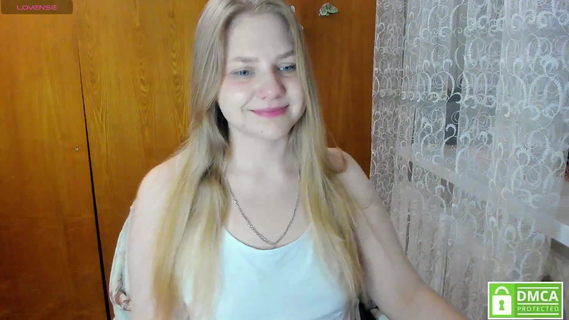 Emma-Frizea Cam Model Chat March 10, 2026