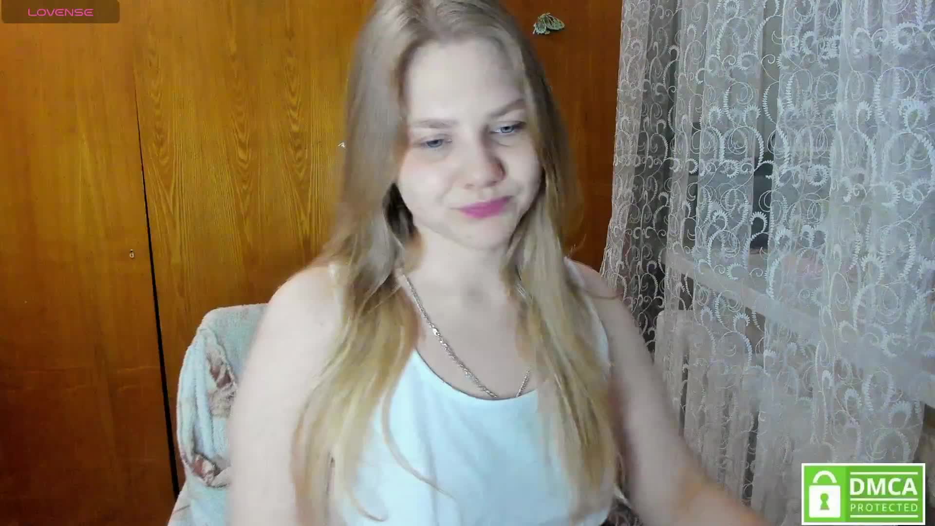 Emma-Frizea Cam Model Chat March 10, 2026