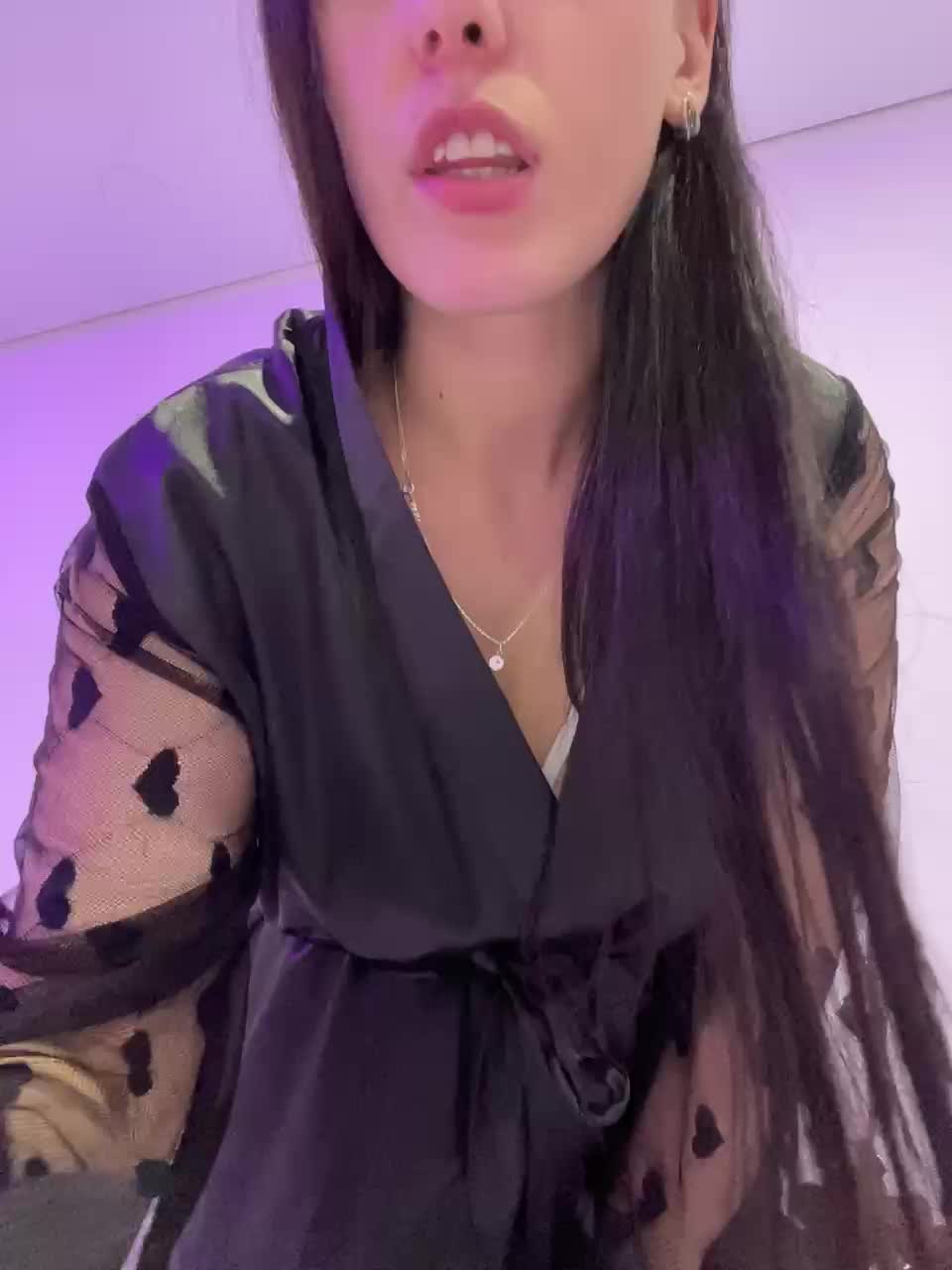 Potifays Cam Model Chat March 10, 2026