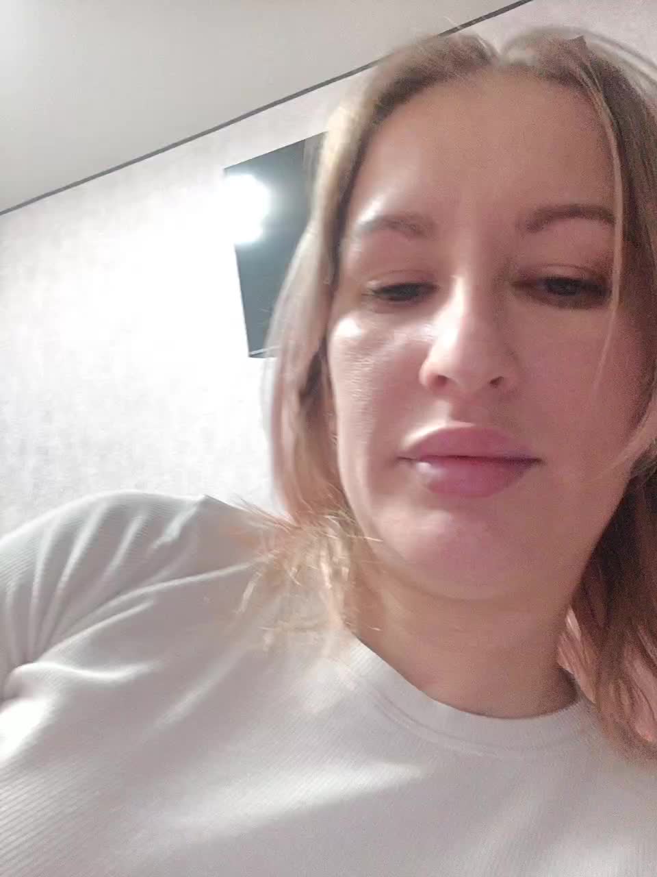 fruittella Cam Model Chat March 11, 2026