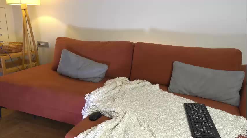 milly____ Cam Model Chat March 11, 2026