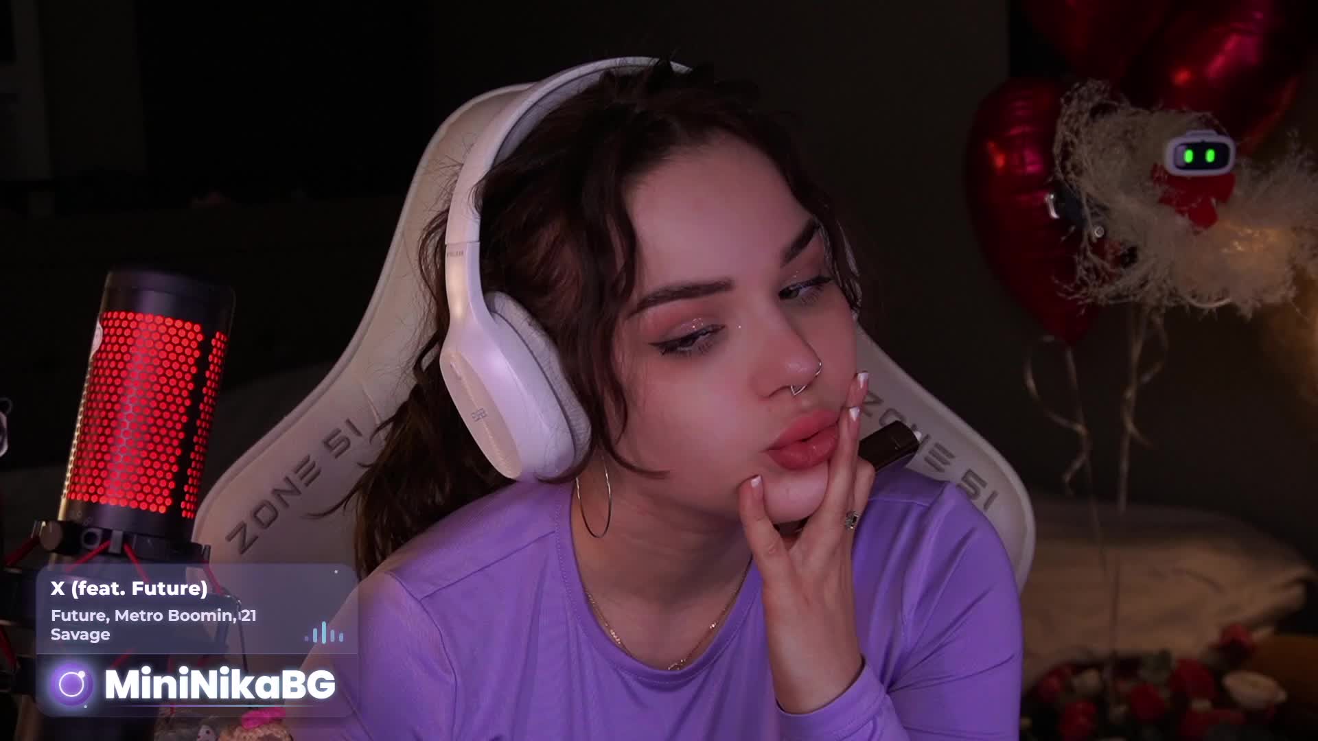 MiniNika Cam Model Chat March 11, 2026