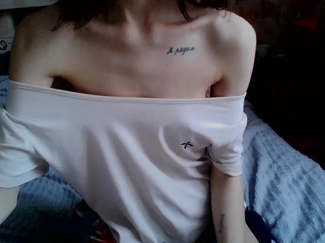 Kiitaa Cam Model Chat March 11, 2026