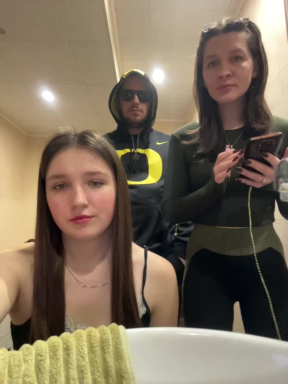 AHAHAC_HAXPEH_B_yHuTa3 Cam Model Chat March 12, 2026