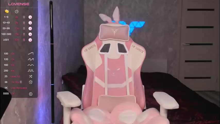 pollyhill1 Cam Model Chat March 12, 2026