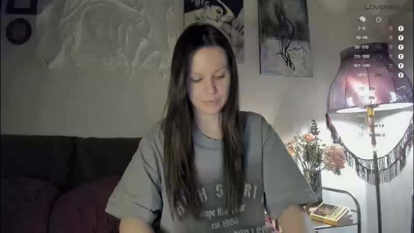 yourher0in Cam Model Chat March 13, 2026