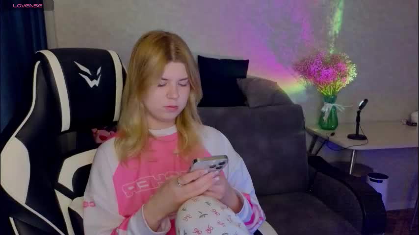 _kirieshka Cam Model Chat March 13, 2026