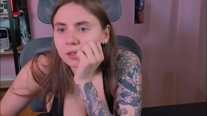 _lovelylove_ Cam Model Chat March 13, 2026