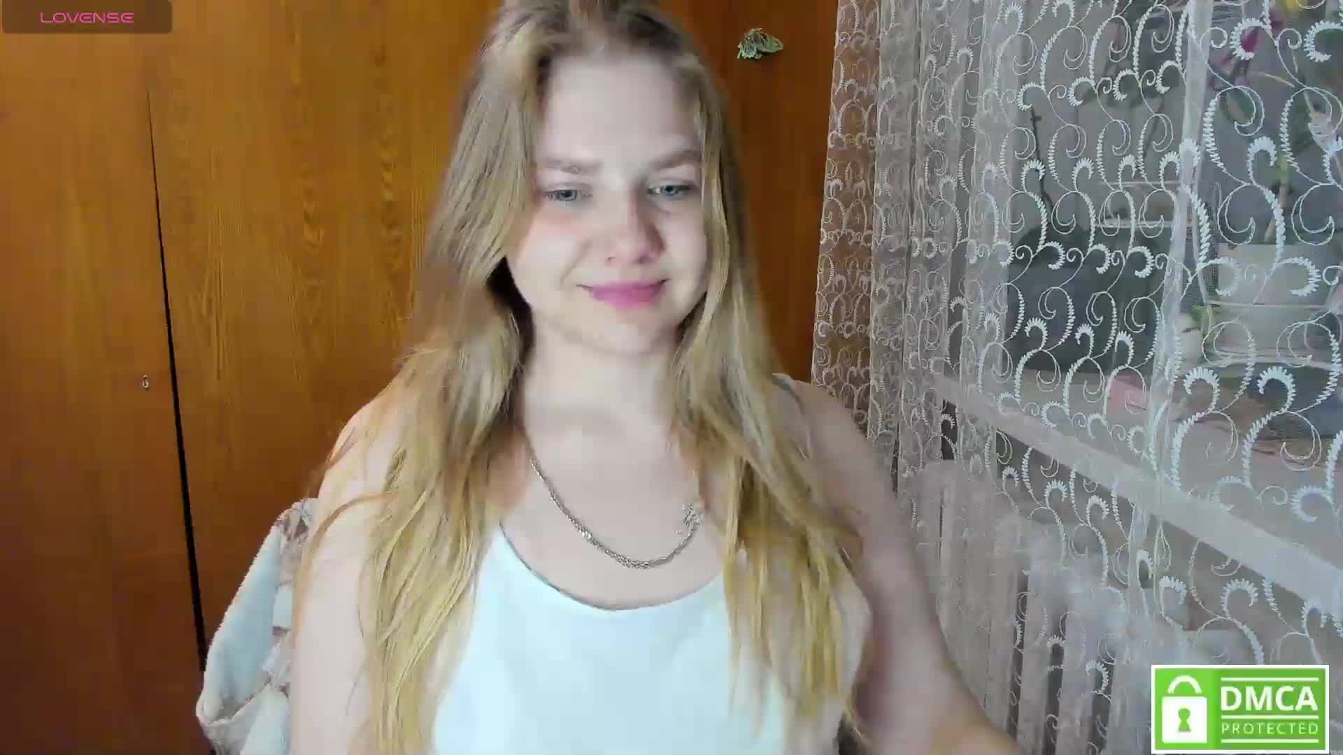 Emma-Frizea Cam Model Chat March 14, 2026