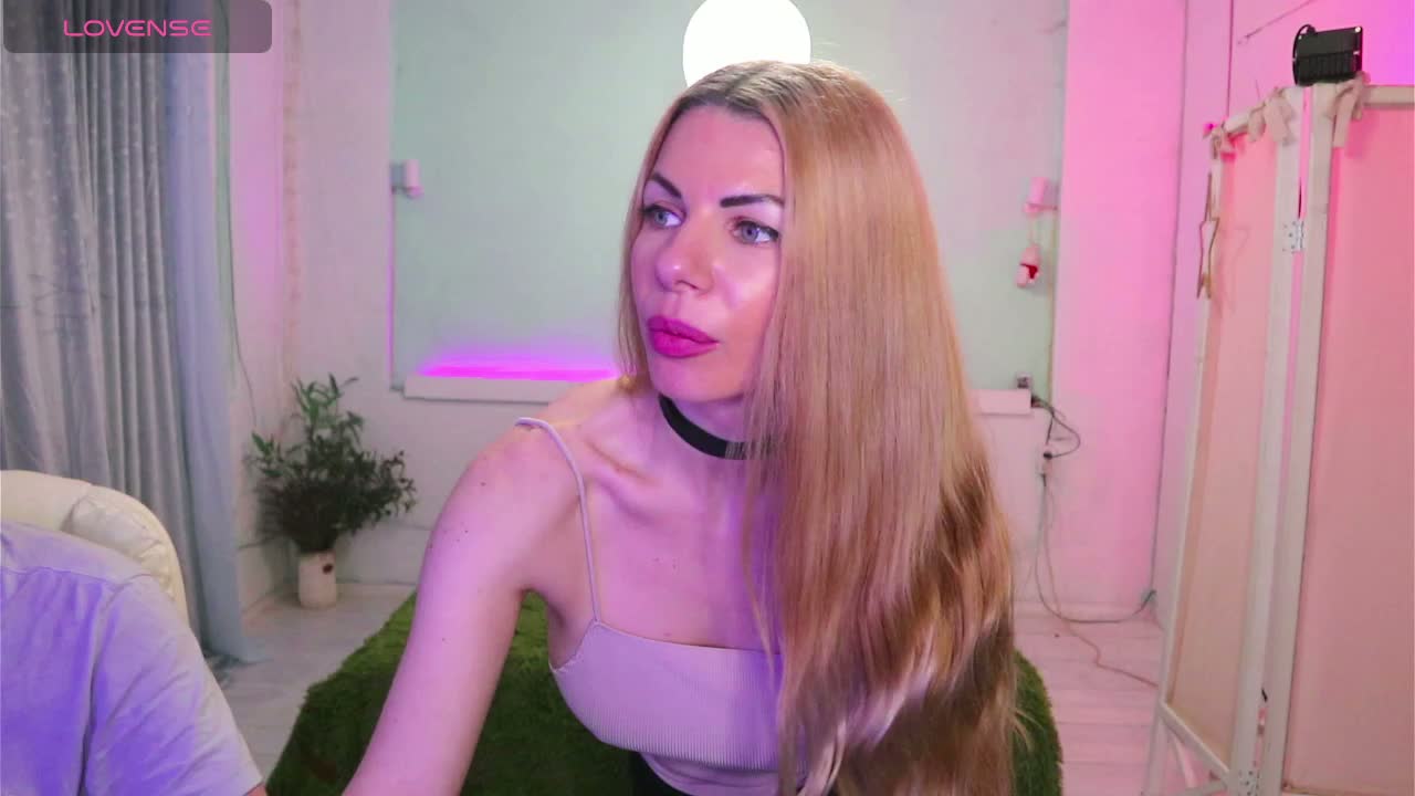 AlisaAleks Cam Model Chat March 14, 2026