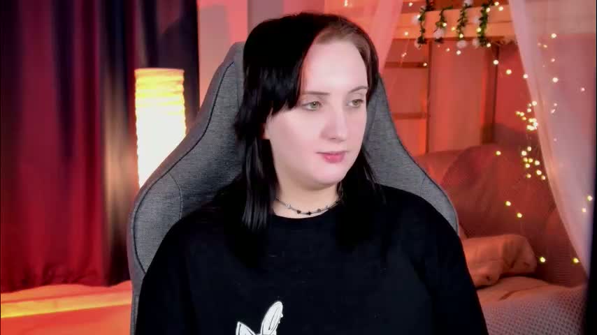 asheluck Cam Model Chat March 15, 2026