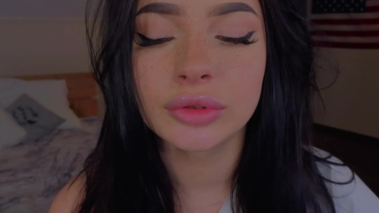 LisaaLiss Cam Model Chat March 15, 2026