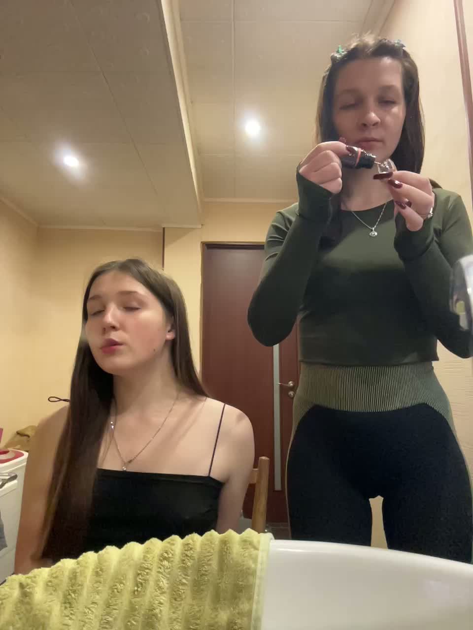 BuHu_KpoT_yxo_B_PoT Cam Model Chat March 15, 2026