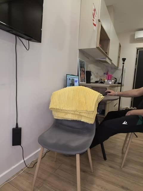 KissMyAss Cam Model Chat March 15, 2026