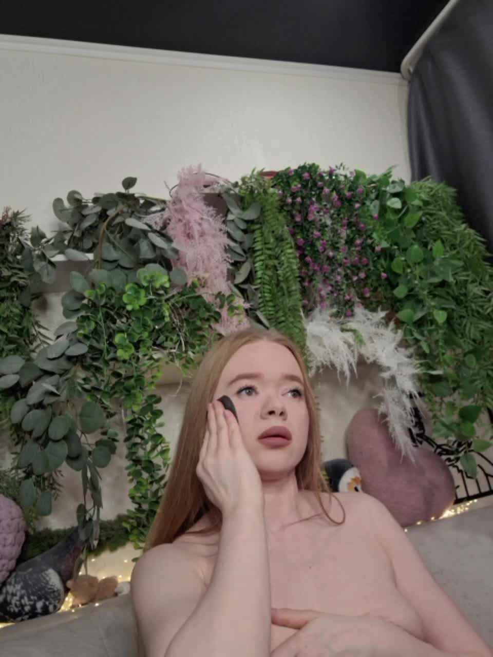 -scyrim- Cam Model Chat March 16, 2026