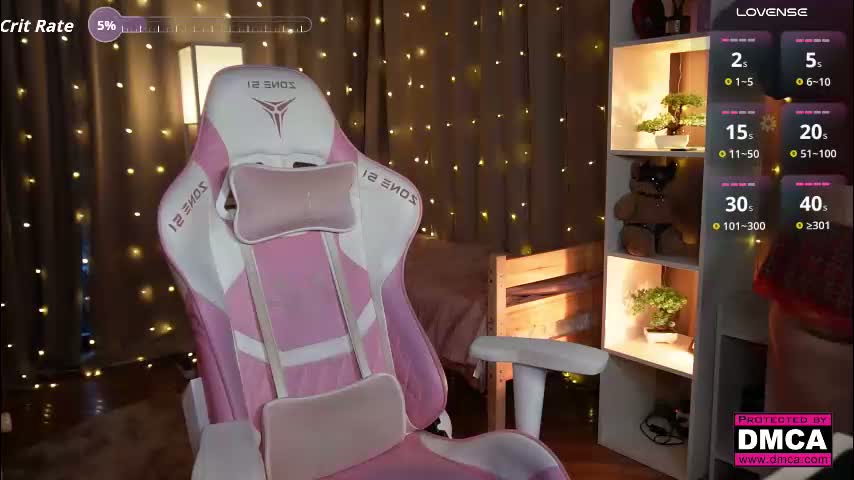 triss_moon Cam Model Chat March 17, 2026