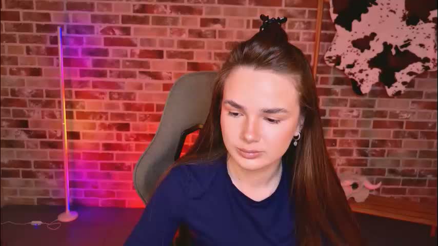 maybloom_ Cam Model Chat March 17, 2026