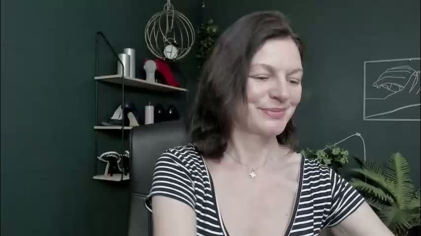 vivian_dream Cam Model Chat March 17, 2026