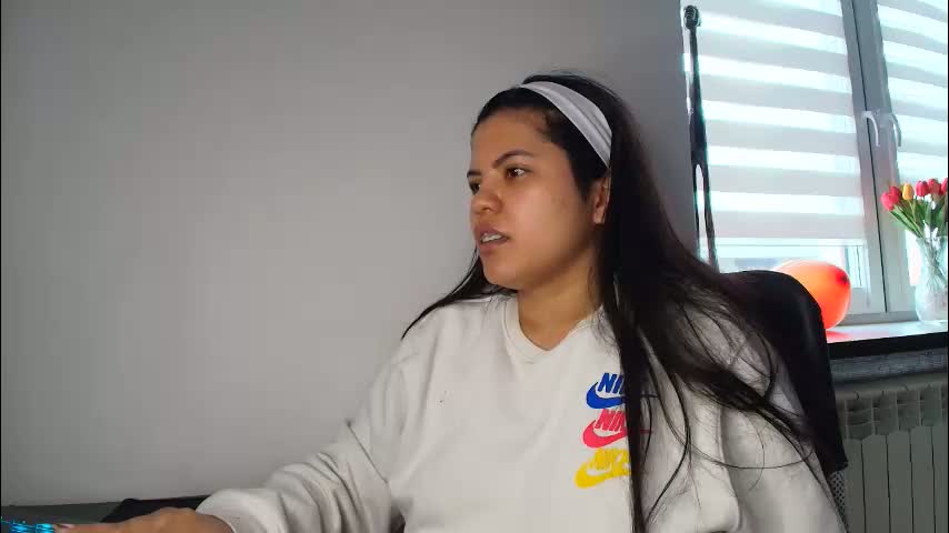 tell_me_goddess Cam Model Chat March 17, 2026