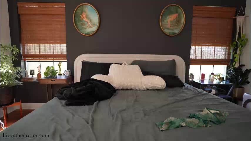 livanddrew Cam Model Chat March 18, 2026